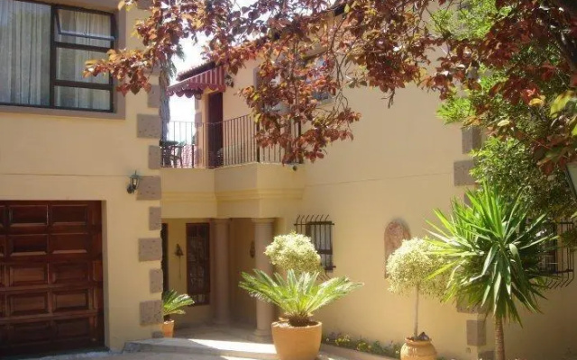 Gucina Guesthouse