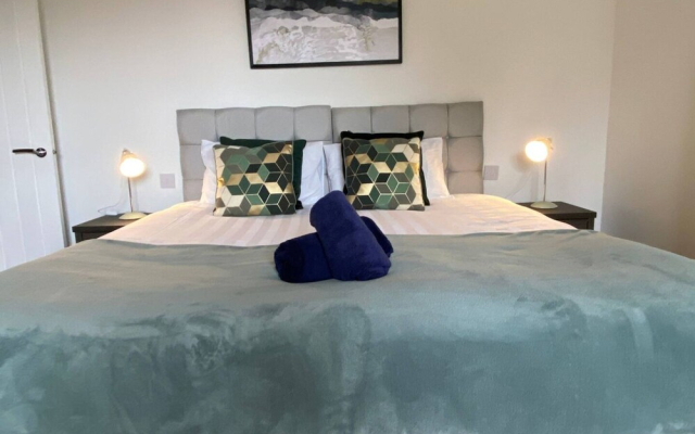 De Parys Premier Lodge 3 Stylish 2BR Bedford Apartment