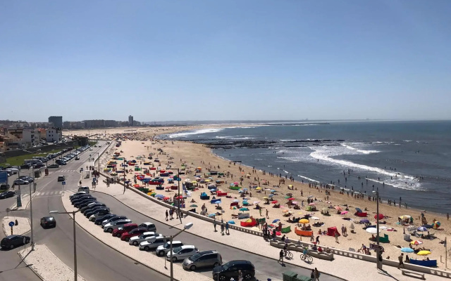 THE FOZ Beach Hotel