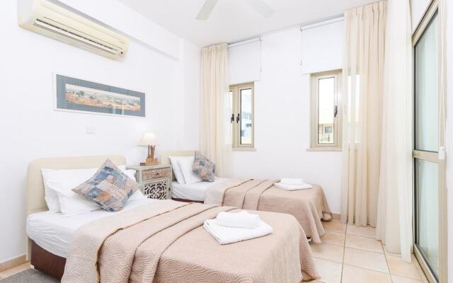 Отель Sunrise Bay Villa #2 Кипр, Протарас - отзывы, цены и фото номеров - забронировать отель Sunrise Bay Villa #2 онлайн комната для гостей