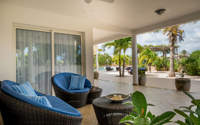 You & Sea Bonaire Apartments in Kralendijk, Bonaire, Sint Eustatius and Saba from 257$, photos, reviews - zenhotels.com balcony