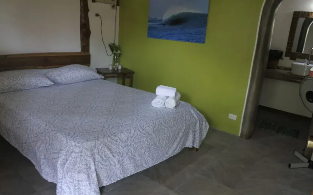 Wild Waves Surf-House