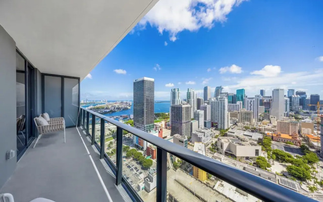 DTW Miami Luxury 1BR with Urban Views