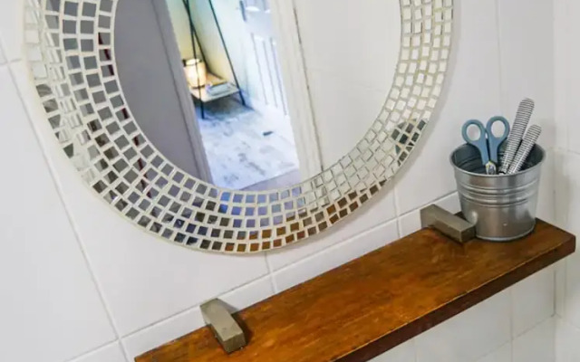 Amazing 5 2-bed Apartment in Manchester