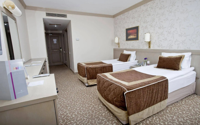 Sergah Hotel