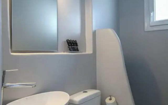 Eleven Keys Mykonos Suites