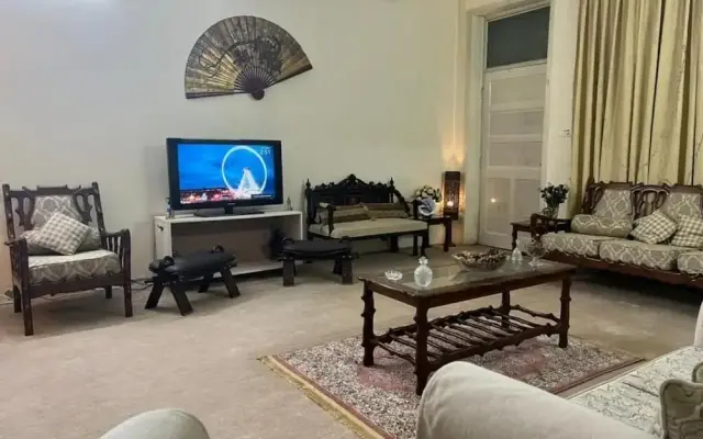 Urban Lodge