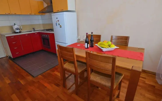 Tiramola Apartment Old Town