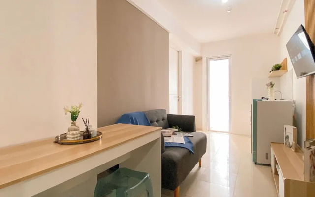 Comfy Warm Tone 1Br At Apartment Bassura City