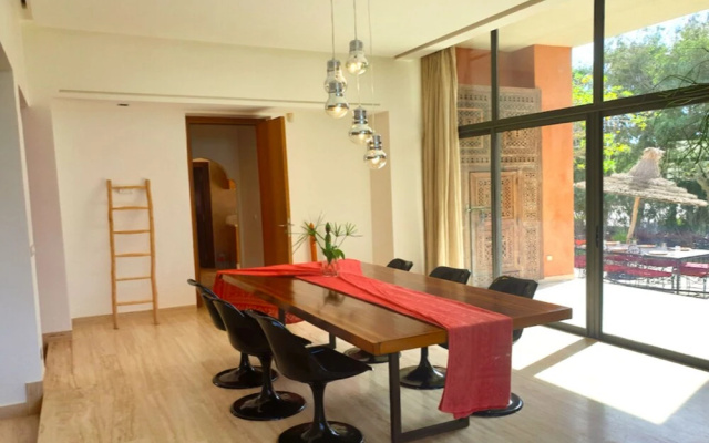 13 Bedroom Villa With Heated Pool, Golf Course, Seaside