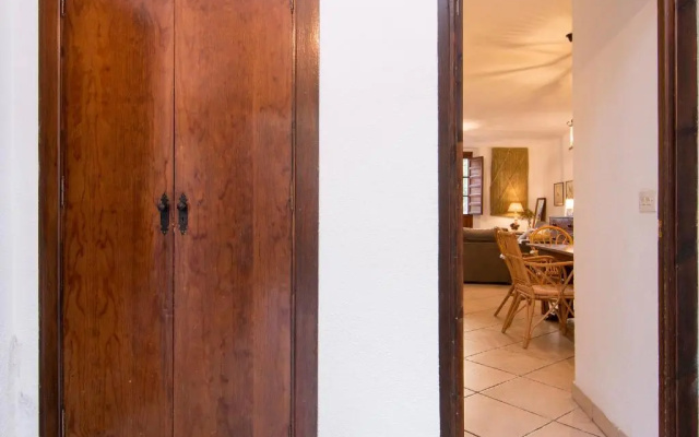 tuGuest Pool House Albaicin