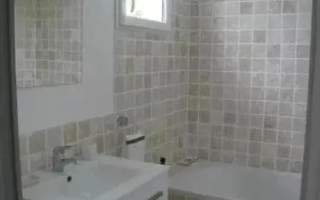 Maison Au Bord Du Lac 4 Personnes