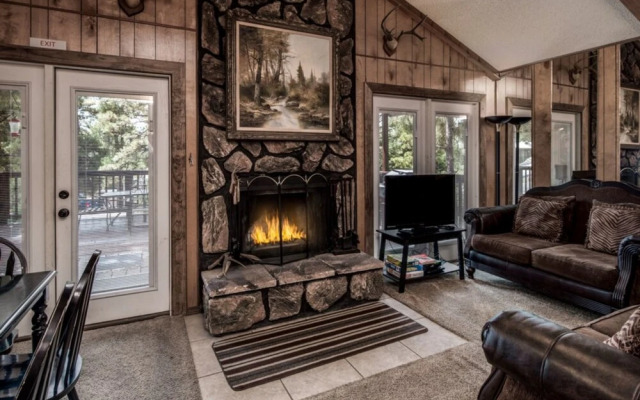 Ruidoso Three-bedroom