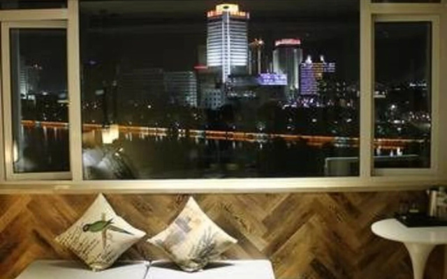 Boning Hotel