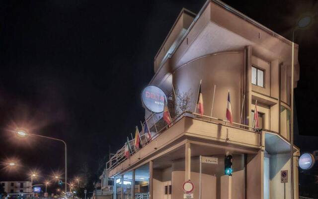 Hotel Delta Монтеварчи вид на фасад