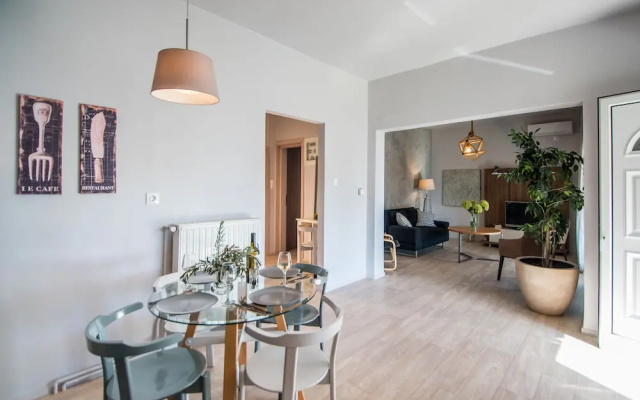 Lagonissi Residence