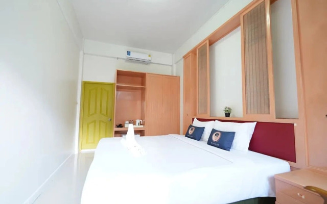 Happy Live Quest Hotel