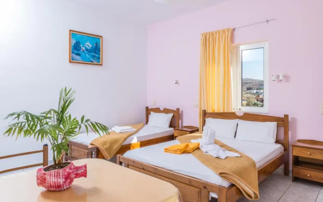 Arsinoi Studios and Apartments