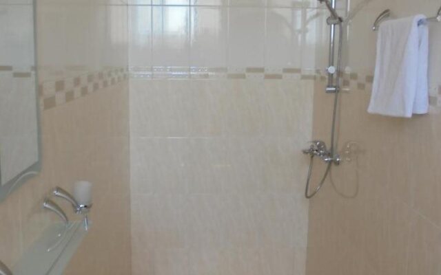 Royal Residence Hotel