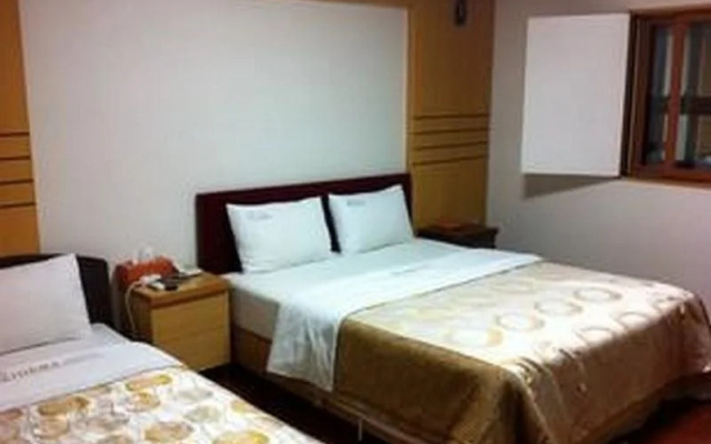 Goodstay Cinema Hotel