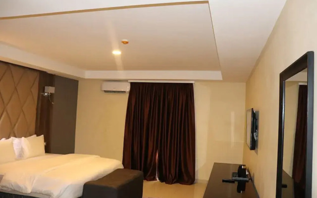Delad Hotel and Suites