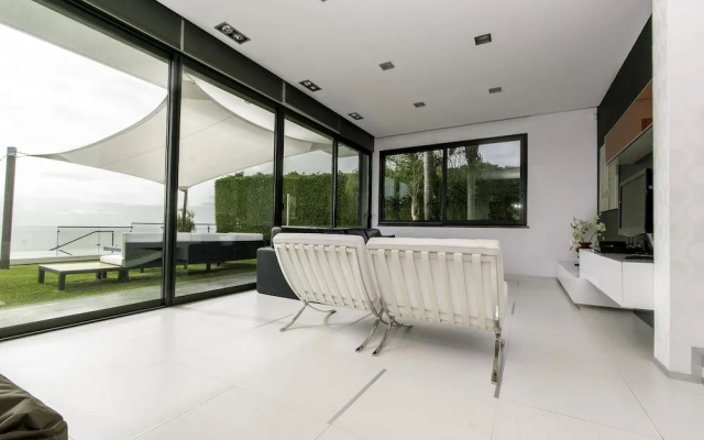 Villa Skylark by MHM