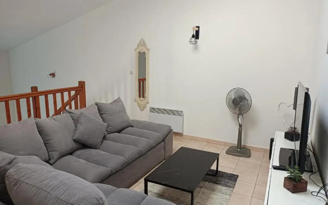 A proximité du Parc SPIROU Spacieux duplex de 130 m2