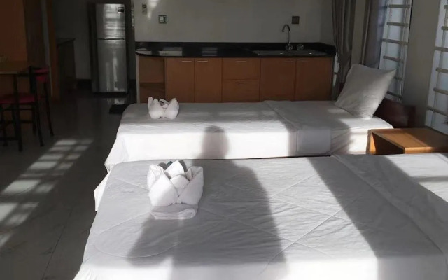Full Moon Hotel And Apartment