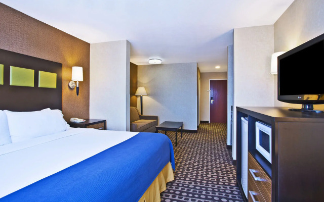 Holiday Inn Express Hotel & Suites Wabash by IHG