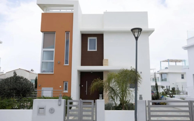 Mylos Luxury 3 bed Villa with private pool