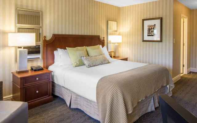 Omni Charlottesville Hotel