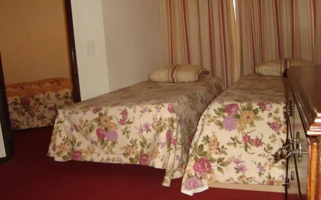 Catolica Hotel