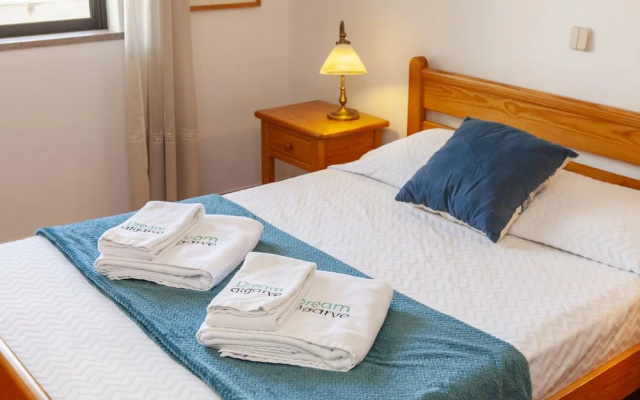 N 03 - Bedroom 3 in Amaro Sight Guesthouse