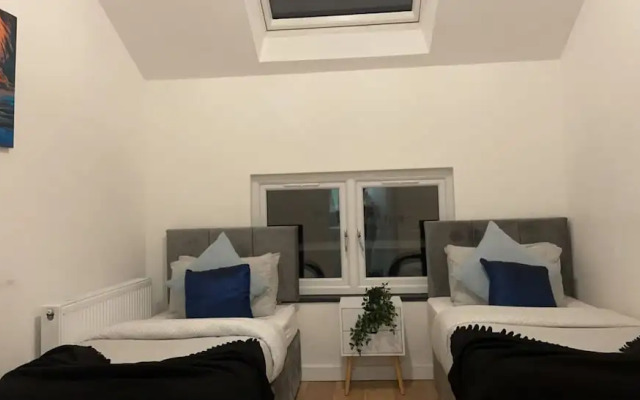 Inviting 2-bed, Sleeps 5
