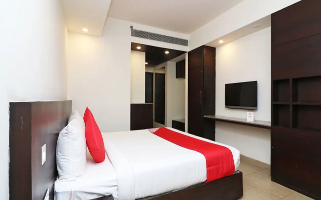 Capital O 2642 Golden Lakes Hotel