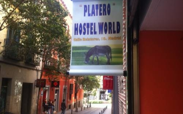 Platero Hostel World вид на фасад