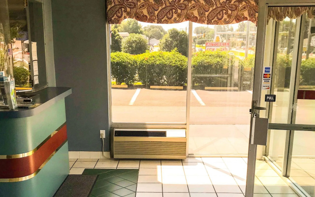 Economy 7 Inn