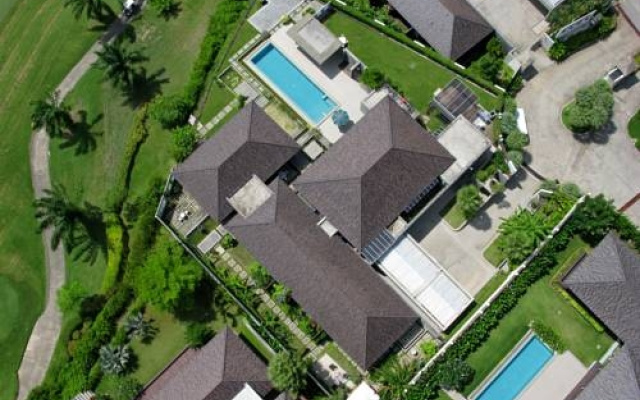 Svea  Haris Loch Palm Villa