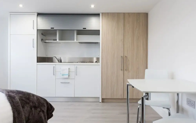 Bright Studio Flat - Camberwell! 3d