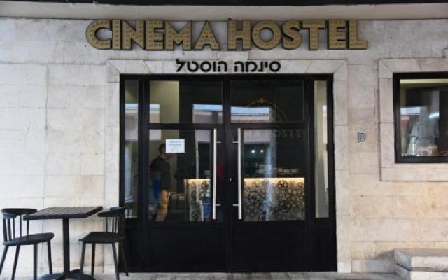 Cinema Hostel Jerusalem Израиль, Иерусалим - 2 отзыва об отеле, цены и фото номеров - забронировать отель Cinema Hostel Jerusalem онлайн вид на фасад