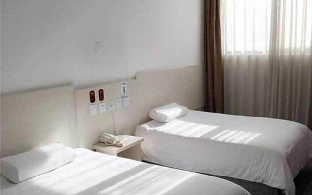 Super 8 Hotel Beijing Jiu Long