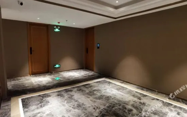 Jinxing Hotel (Yihua International Plaza)