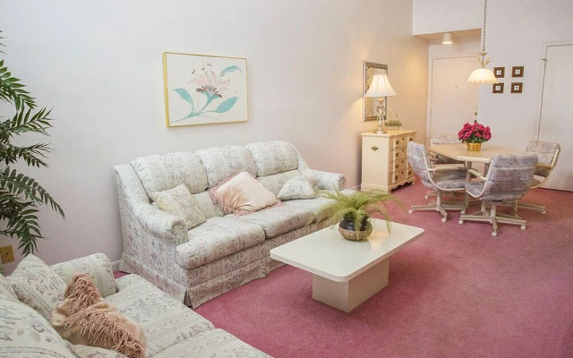 Country Club Minium 2 Bedroom Condo