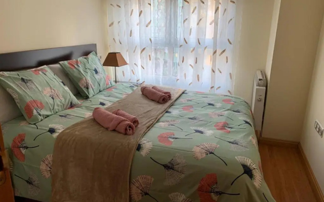 Apartamento Mota-2 Huca-Los Prados; Parking Y Wifi Gratis