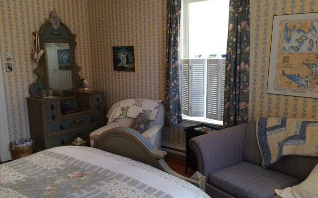 Mecklenburgh Inn