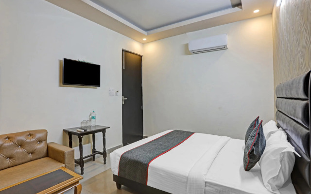 Townhouse The Hotel Diamond Vasundhara