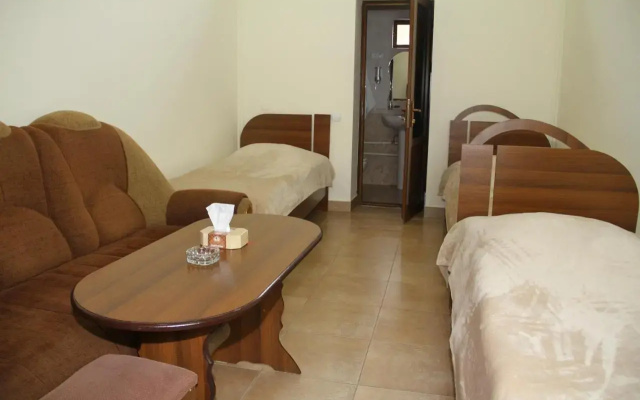 Marishok Hotel