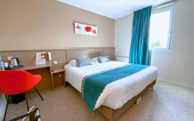 Brit Hotel Piscine & Spa - Fougères
