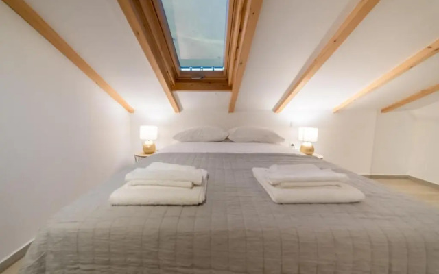 IONIS Apartments