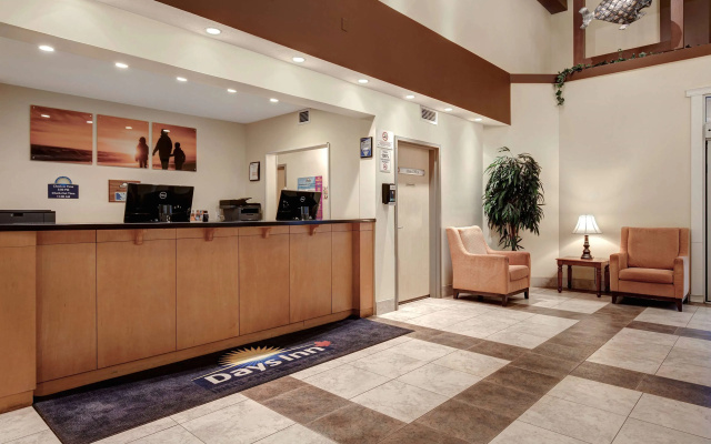 Days Inn by Wyndham Dawson Creek